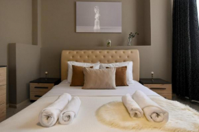 Amazing Location & Elegant Apt - Old Town